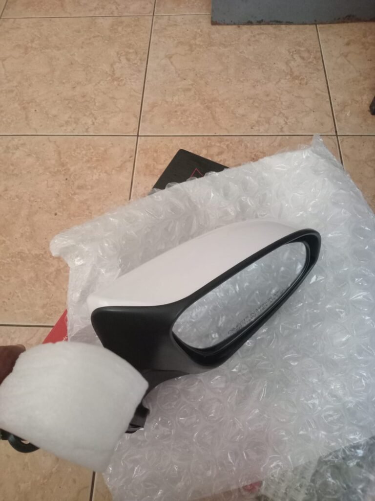 TOYOTA Vitz 2018 DBA-NCP131 Mirrors & Windshields